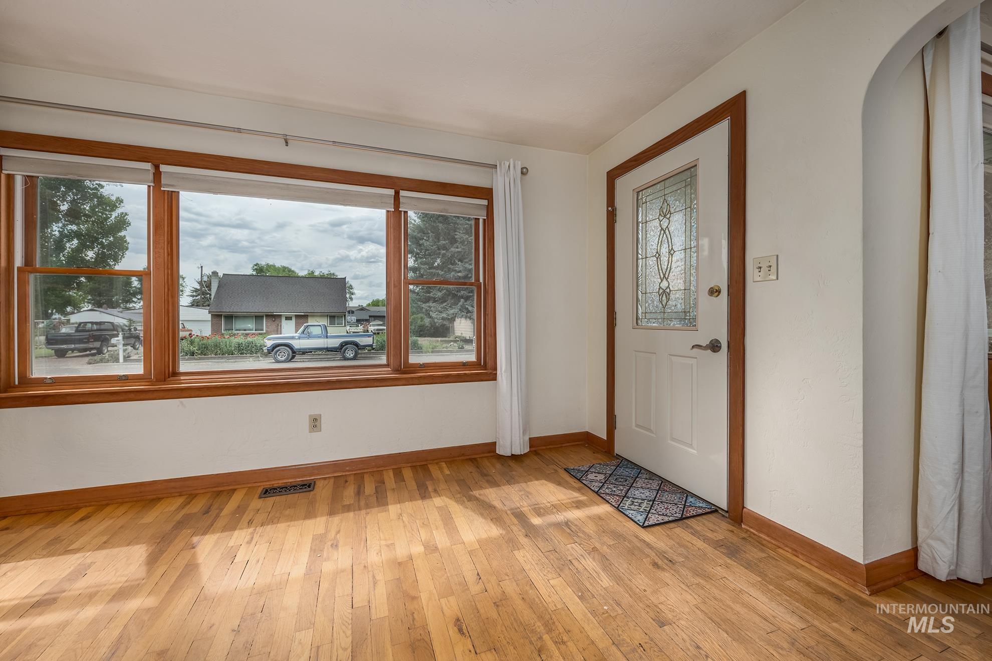 526 Clark Street South Vale, OR 97918 - Photo 7 of 44