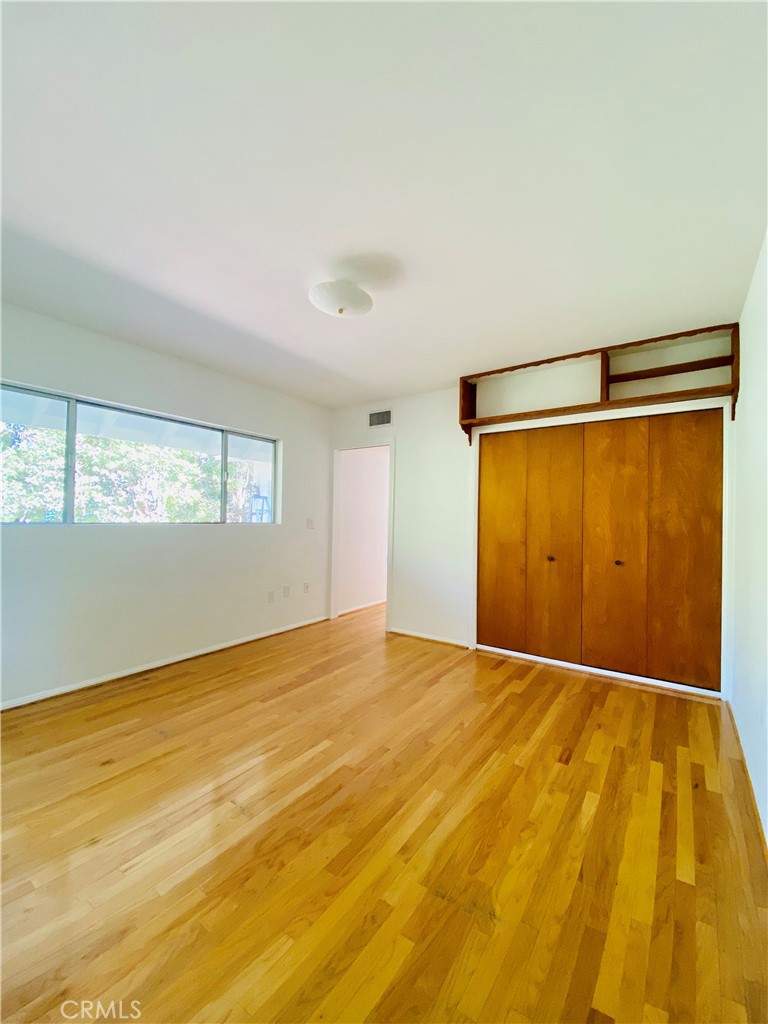 1917 Lyans Drive La Canada Flintridge, CA 91011 - Photo 15 of 25 a view of empty room
