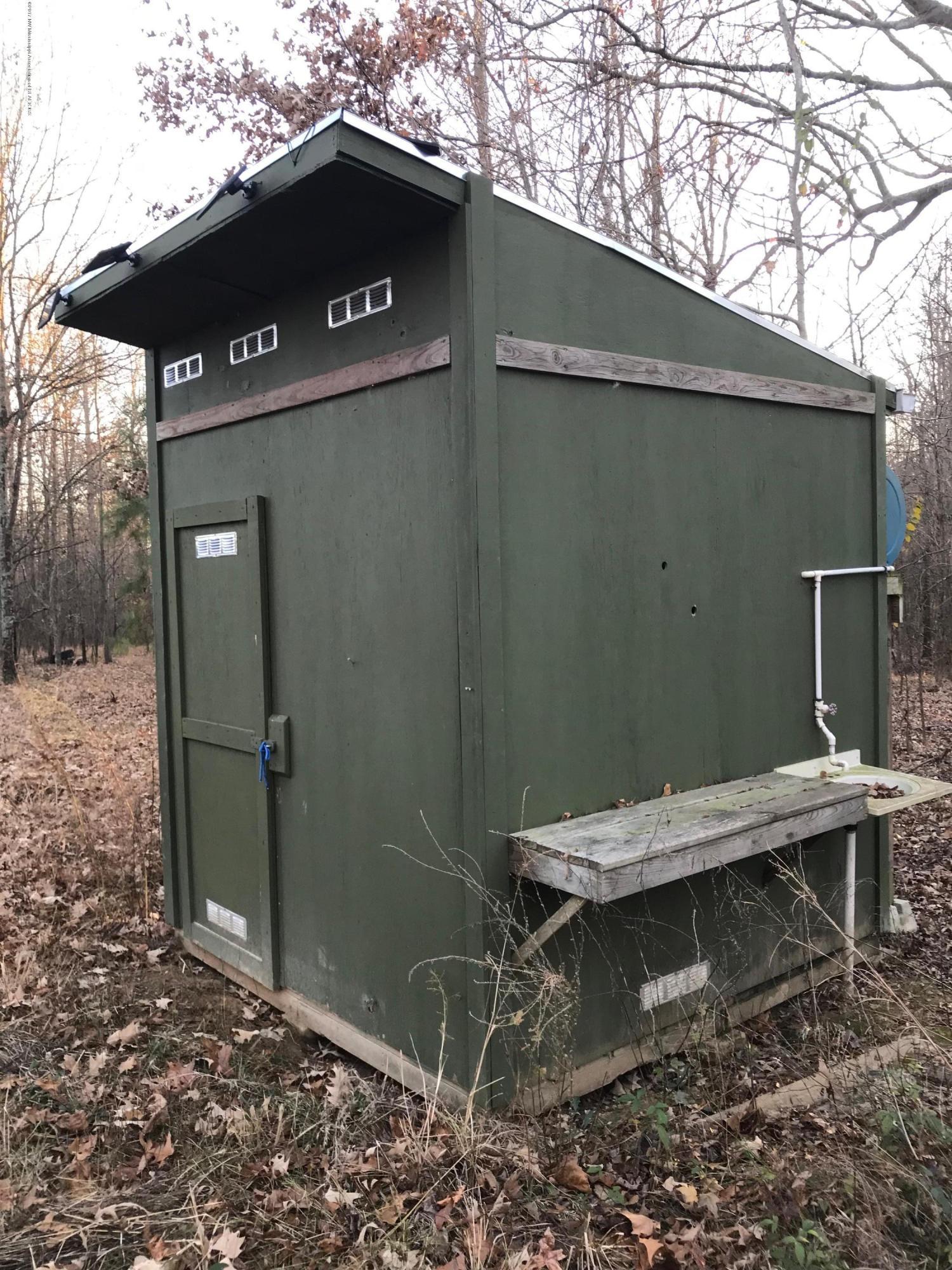 5491 Veazey Road Senatobia, MS 38668 - Photo 16 of 24 IMG_5216