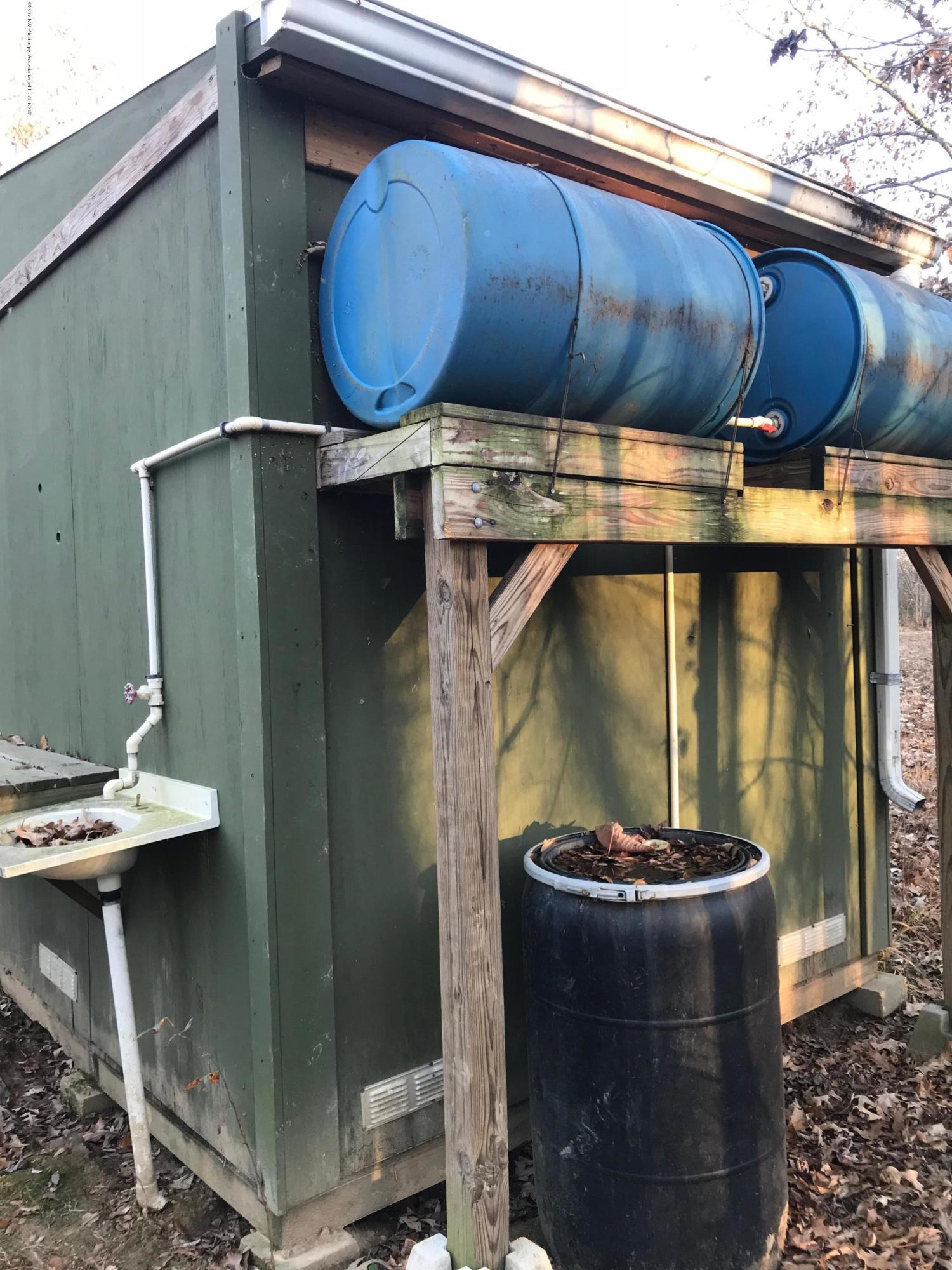 5491 Veazey Road Senatobia, MS 38668 - Photo 17 of 24 IMG_5217