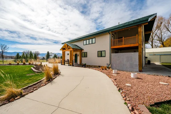 $819,500 | 50 Highway 335, Sheridan, WY 82801