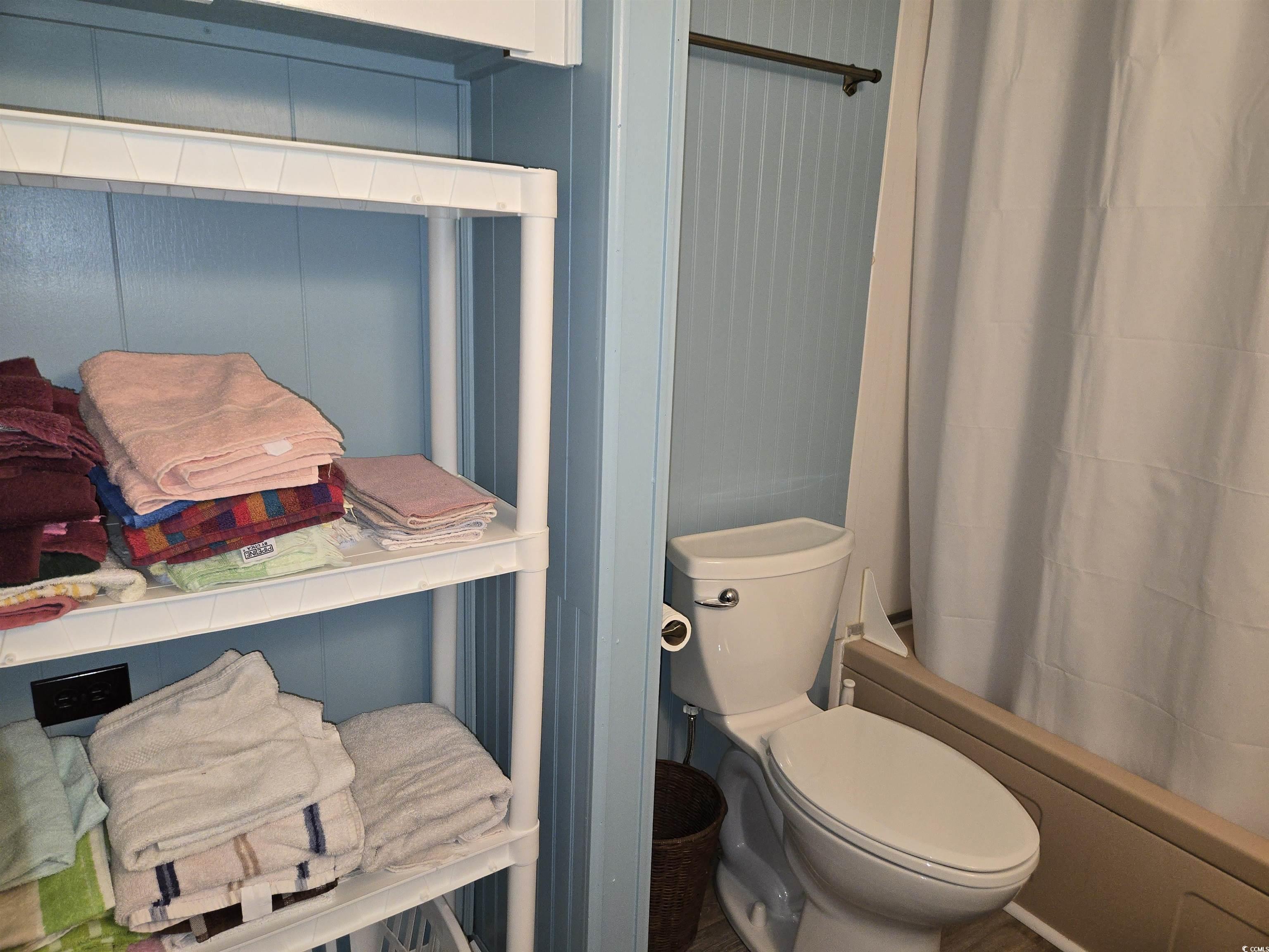 425 Delton Drive Murrells Inlet, SC 29576 - Photo 24 of 34 Bathroom with toilet and shower / tub combo