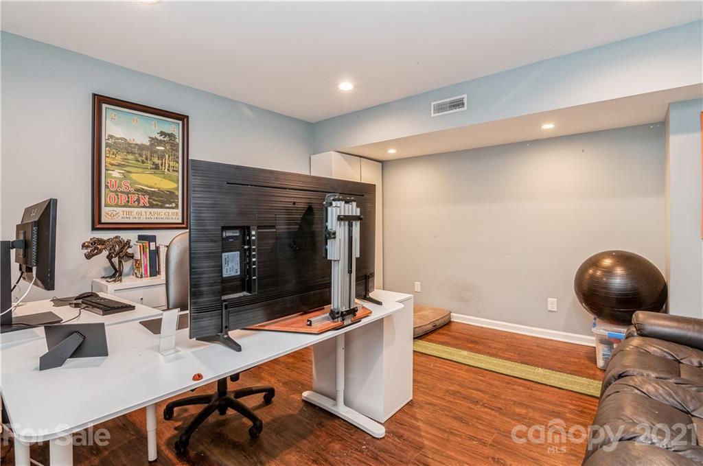 450 Beacon Knoll Lane Fort Mill, SC 29708 - Photo 30 of 43 Gallery Image 30