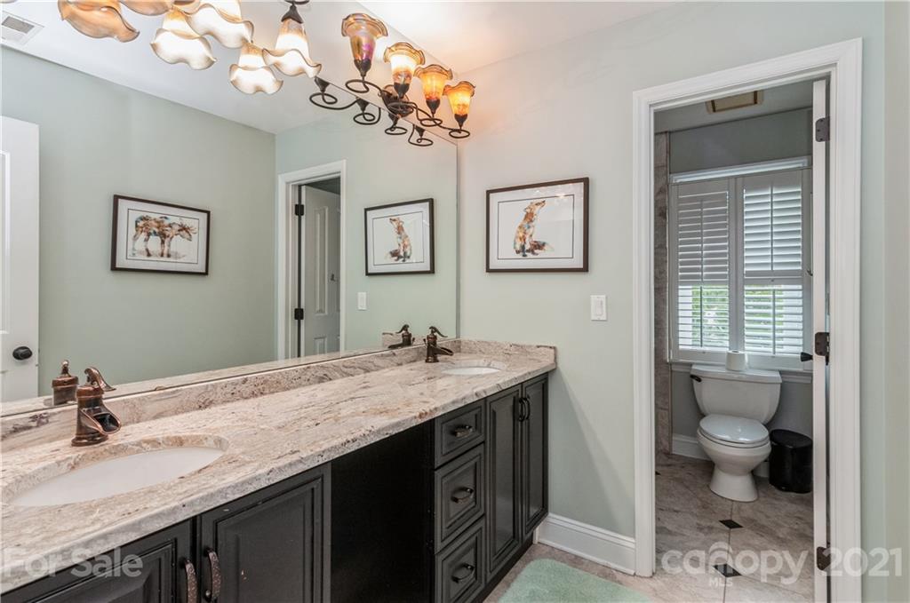 450 Beacon Knoll Lane Fort Mill, SC 29708 - Photo 31 of 43 Gallery Image 31