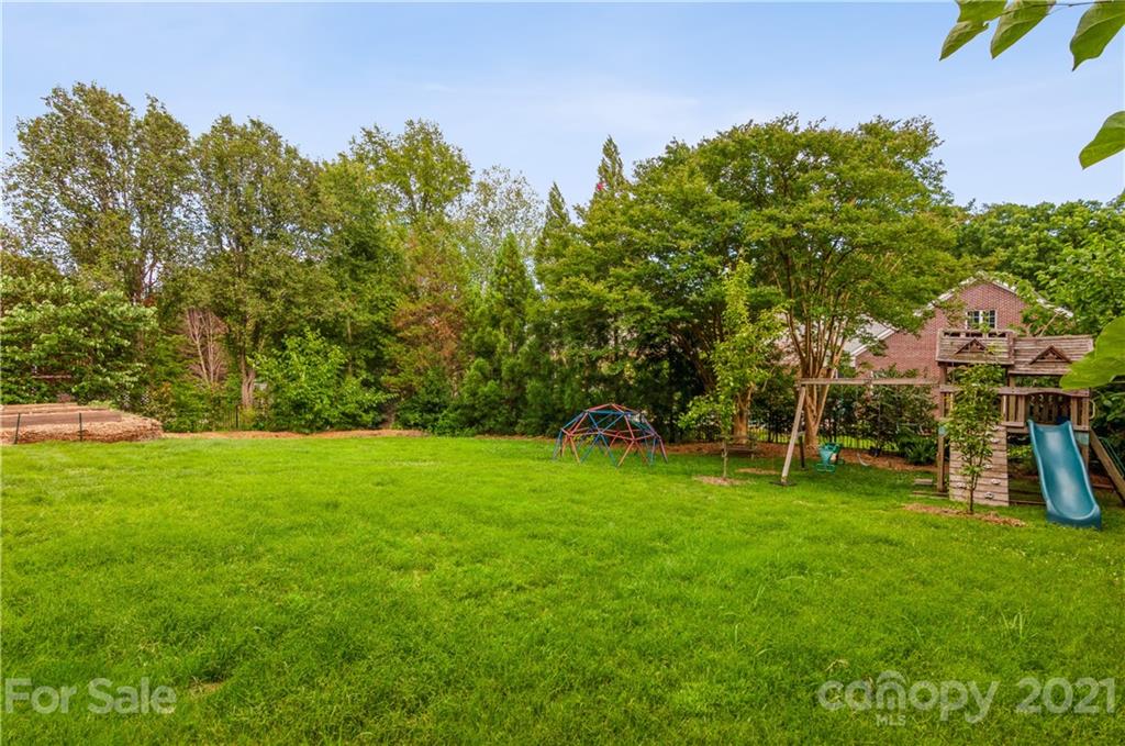 450 Beacon Knoll Lane Fort Mill, SC 29708 - Photo 36 of 43 Gallery Image 36