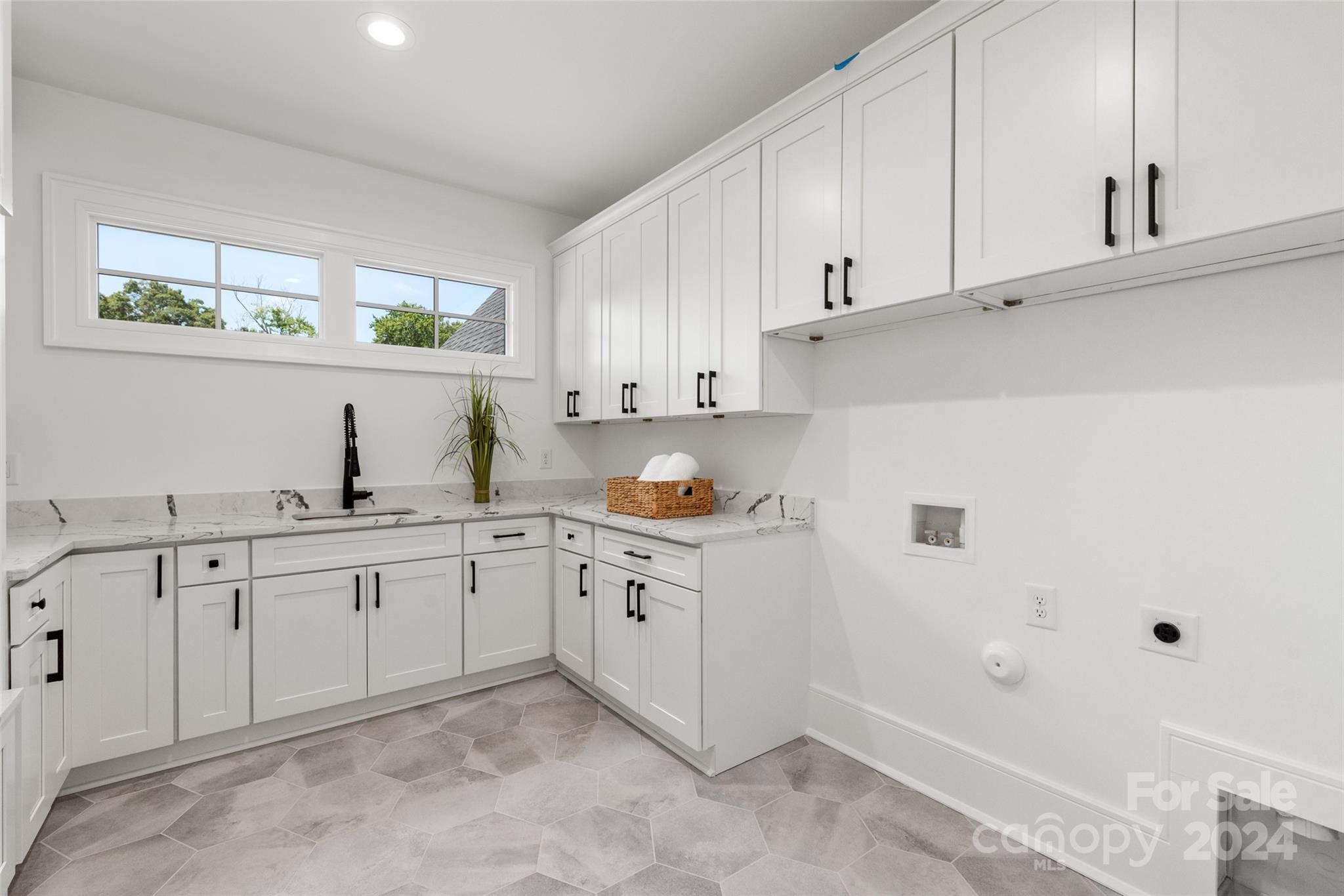 4700 Walker Road Charlotte, NC 28211 - Photo 31 of 44 Gallery Image 31
