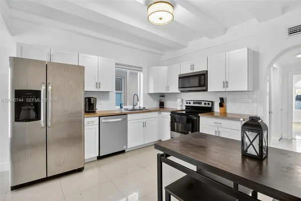 $1,200,000 | 1680 Northwest 22nd Court, Miami, FL 33125