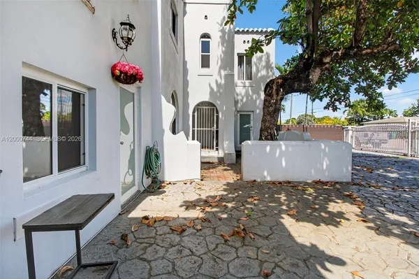 $1,200,000 | 1680 Northwest 22nd Court, Miami, FL 33125