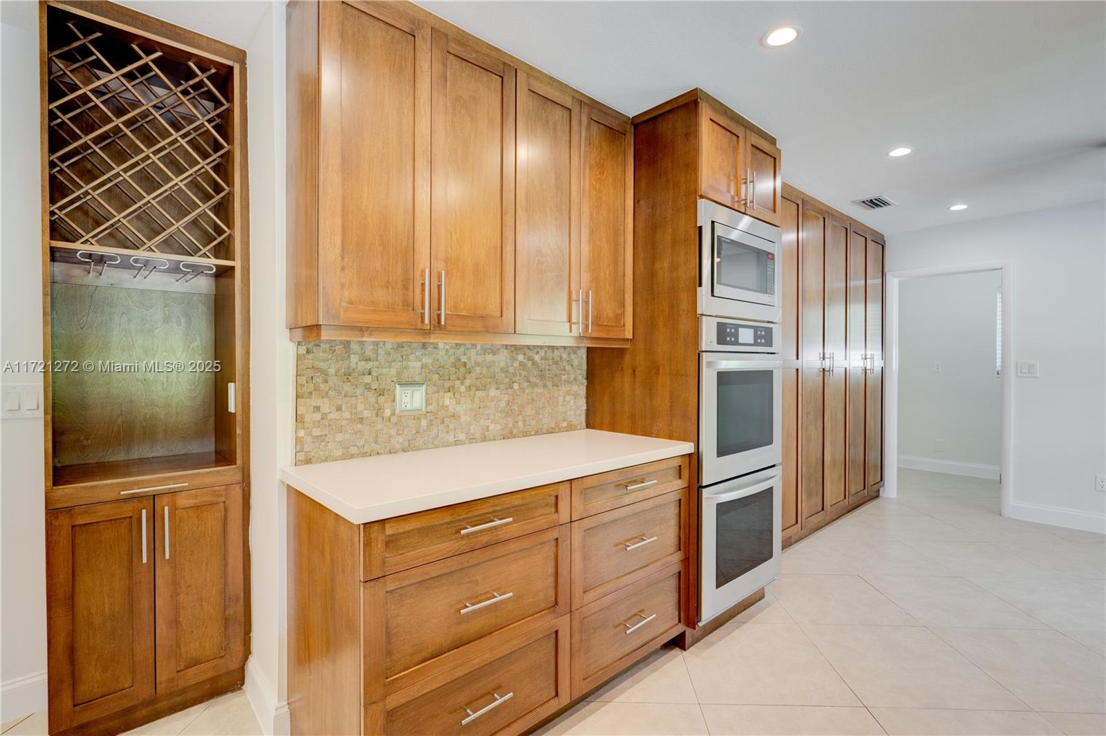 9641 Southwest 94th Street Miami, FL 33176 - Photo 14 of 60