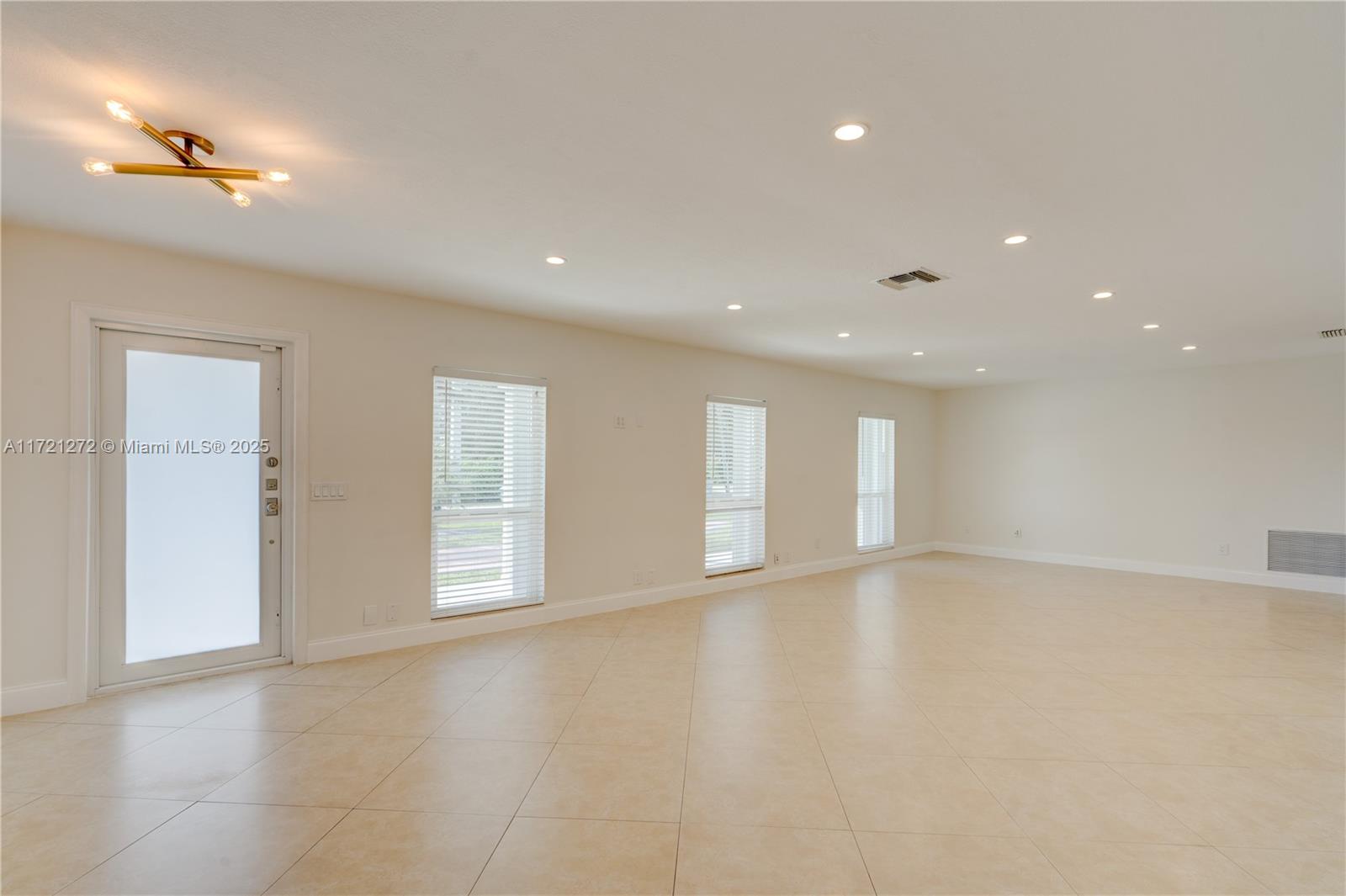 9641 Southwest 94th Street Miami, FL 33176 - Photo 7 of 60