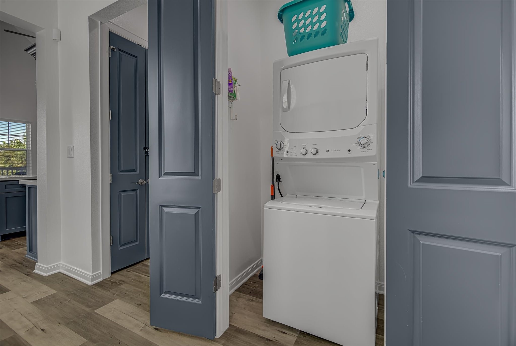 2301 67th Street Galveston, TX 77551 - Photo 24 of 46 a utility room with dryer and washer