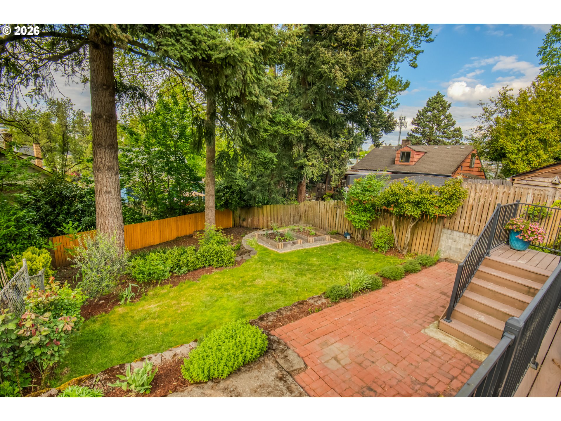 4315 Northeast Laurelhurst Place Portland, OR 97213 - Photo 29 of 36
