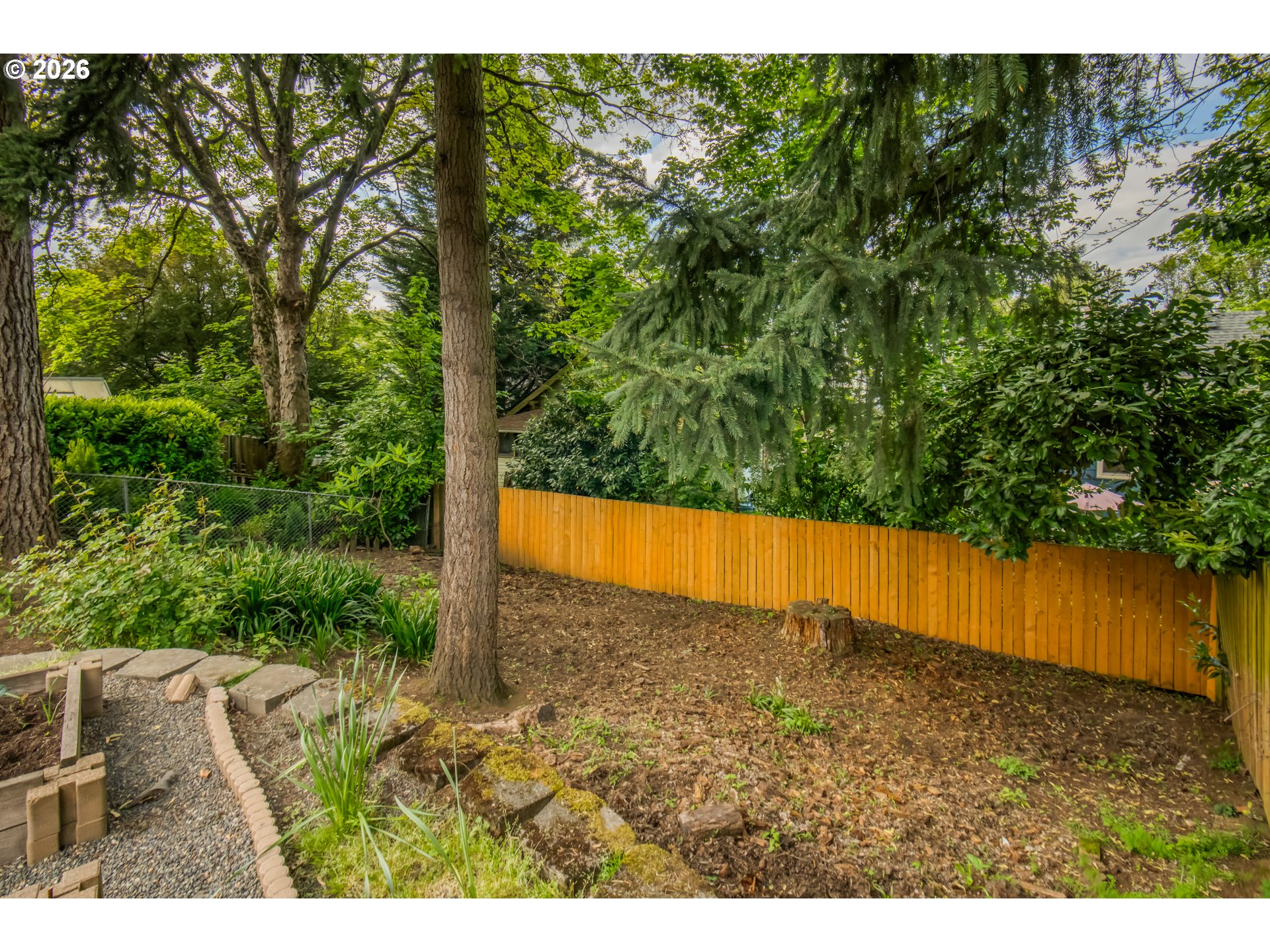 4315 Northeast Laurelhurst Place Portland, OR 97213 - Photo 32 of 36