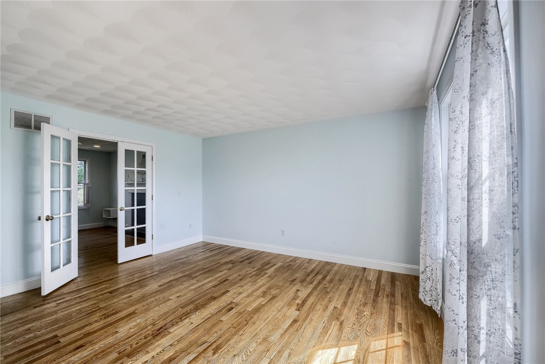 499 Indian Corner Road North Kingstown, RI 02874 - Photo 3 of 38 Gallery Image 3