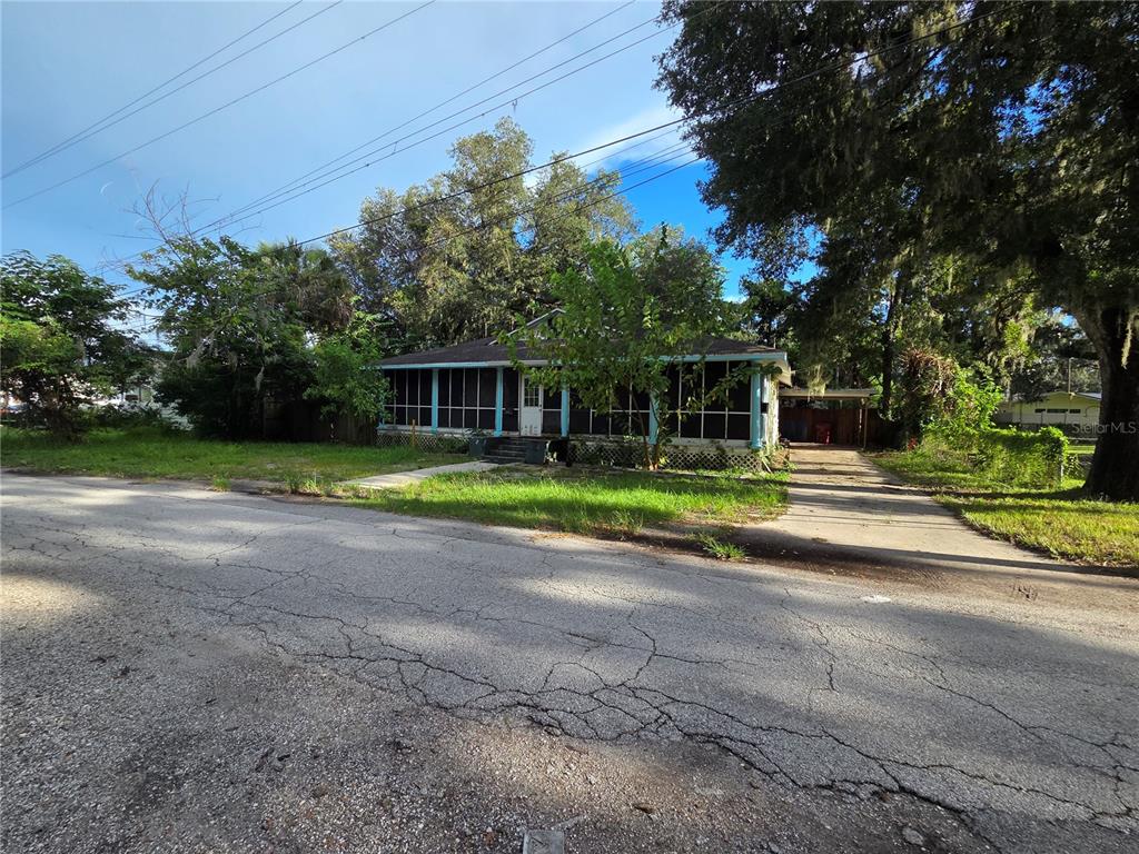 113 West Strickland Street Plant City, FL 33563 - Photo 2 of 29 Gallery Image 2