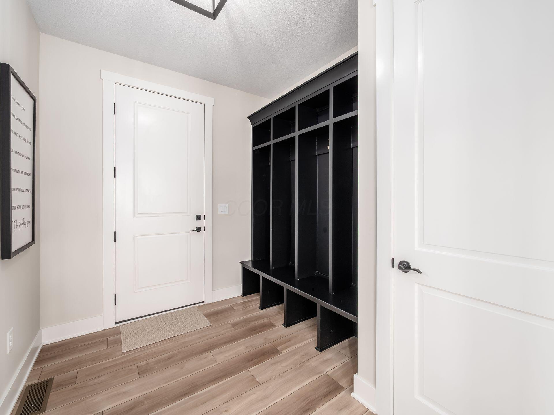 11042 Hinton Mill Road Marysville, OH 43040 - Photo 28 of 64 Mudroom