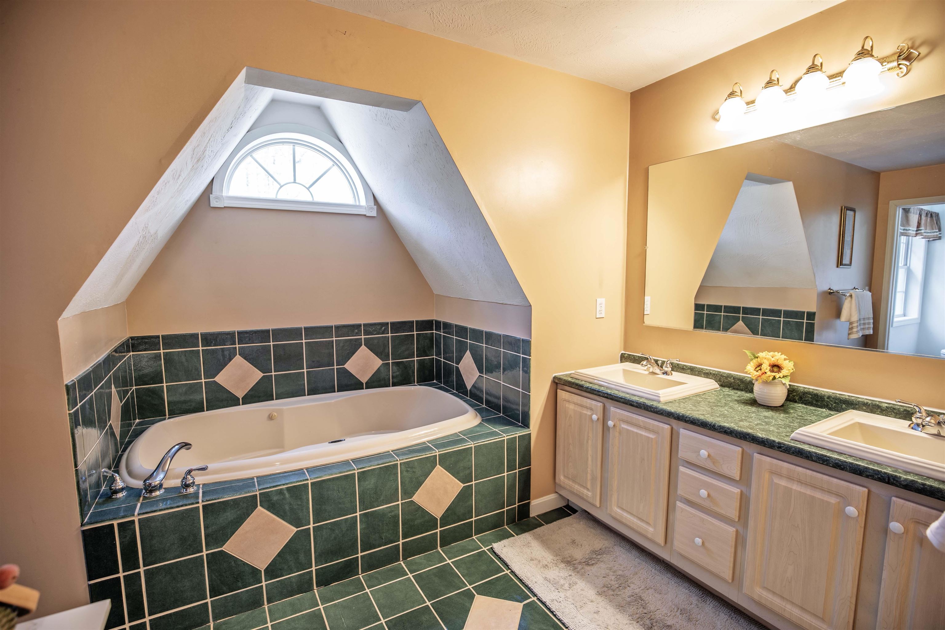 59 Juniper Drive Goffstown, NH 03045 - Photo 17 of 39