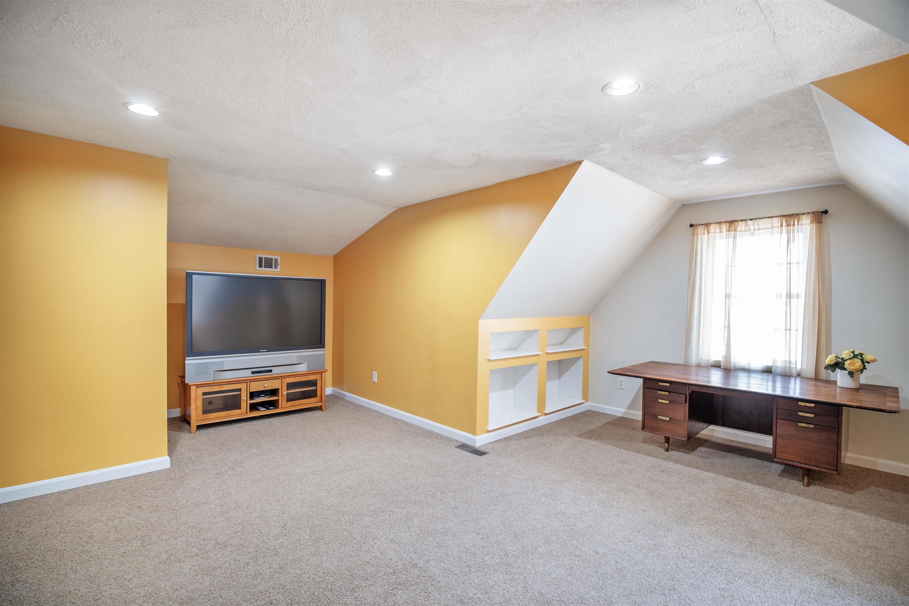 59 Juniper Drive Goffstown, NH 03045 - Photo 25 of 39