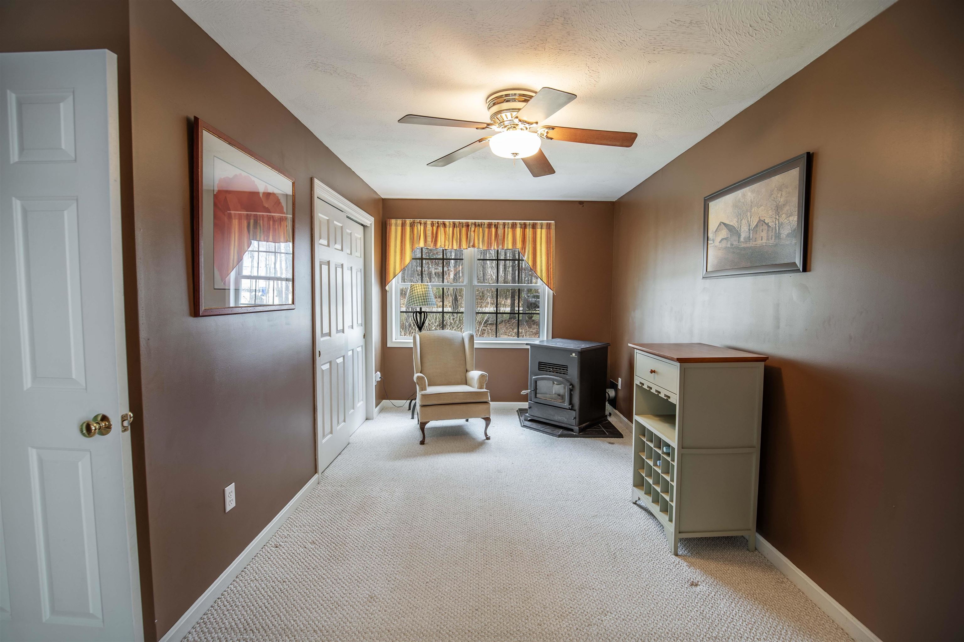 59 Juniper Drive Goffstown, NH 03045 - Photo 4 of 39