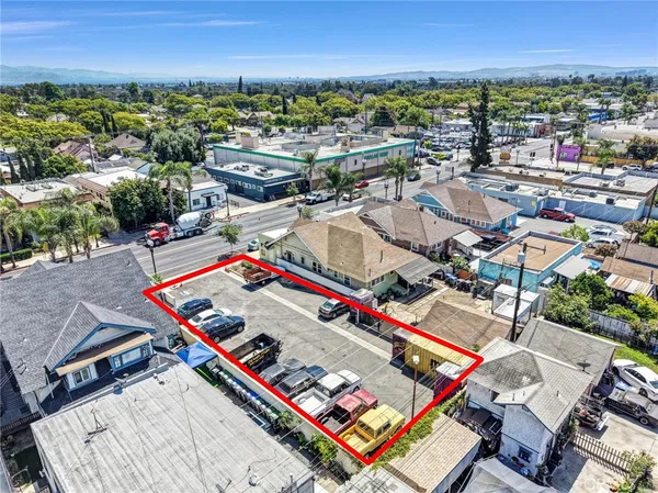 $439,900 | 606 South Main Street, Santa Ana, CA 92701
