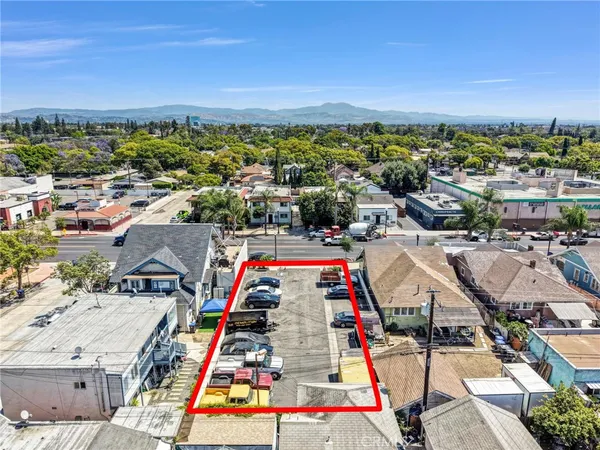 $439,900 | 606 South Main Street, Santa Ana, CA 92701