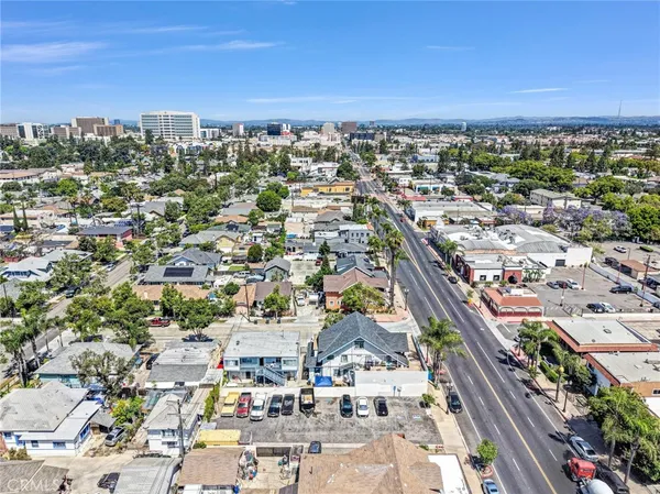 $439,900 | 606 South Main Street, Santa Ana, CA 92701