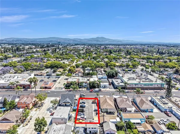 $439,900 | 606 South Main Street, Santa Ana, CA 92701