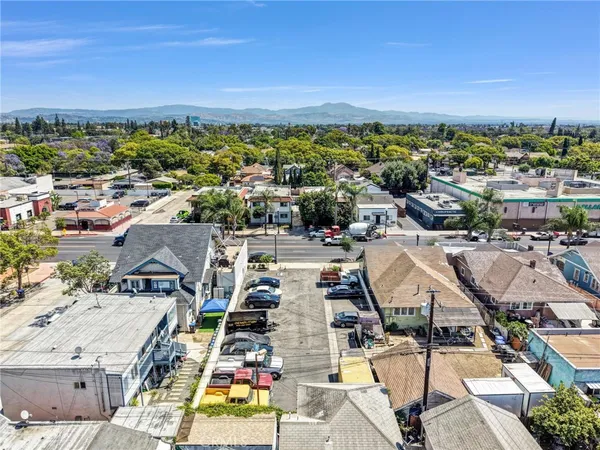 $439,900 | 606 South Main Street, Santa Ana, CA 92701