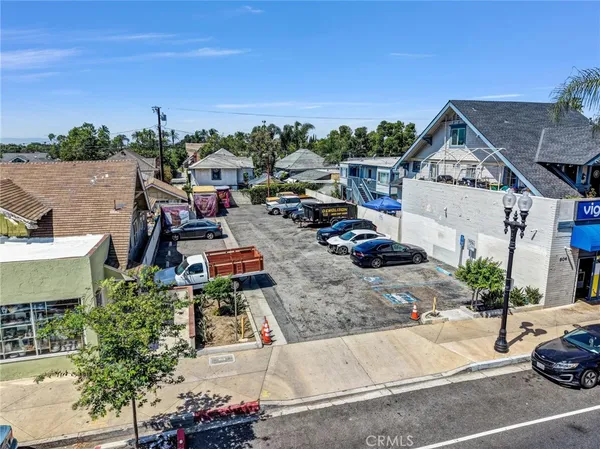 $439,900 | 606 South Main Street, Santa Ana, CA 92701