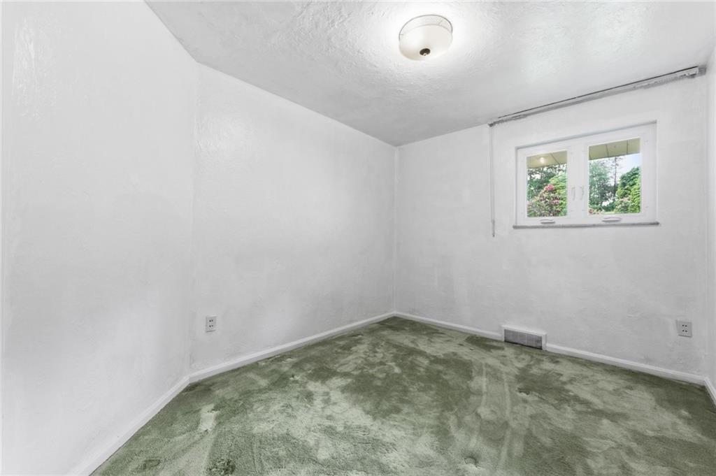 944 Mercer Road Butler, PA 16001 - Photo 22 of 48 Gallery Image 22