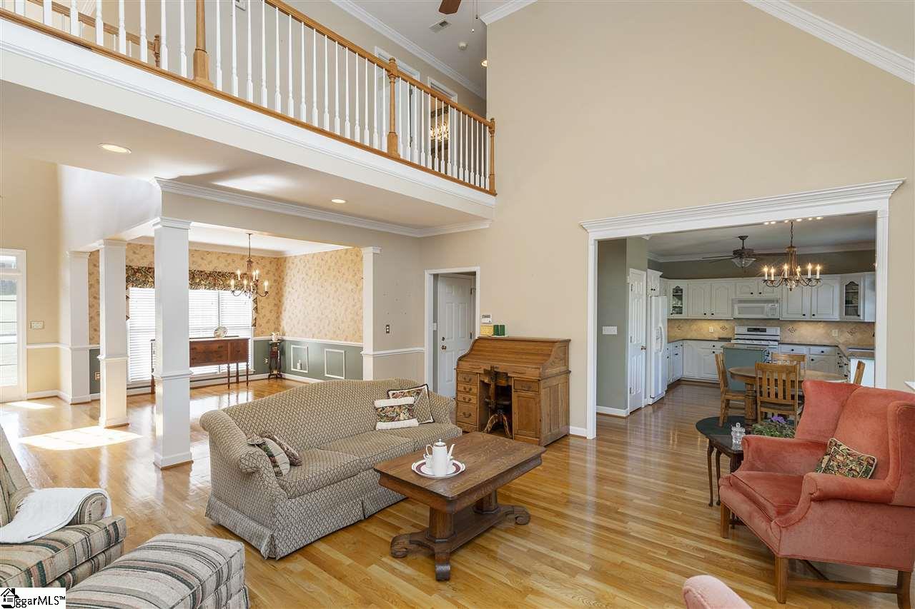 346 Old South Road Duncan, SC 29334 - Photo 7 of 34 Gallery Image 7