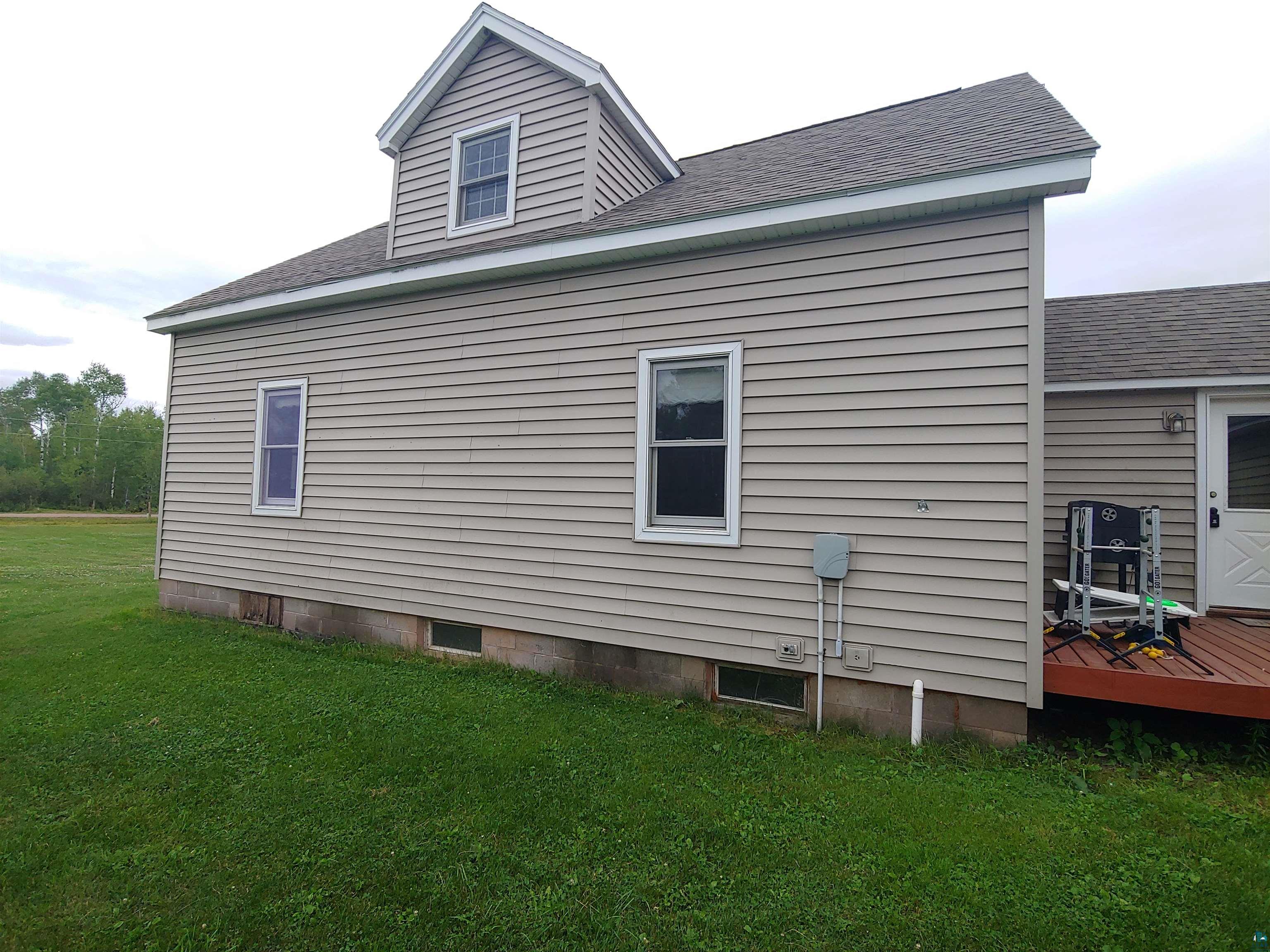 42243 Government Road Marengo, WI 54855 - Photo 3 of 16