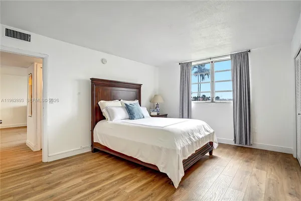 $2,200 | 3020 Marcos Drive, Unit S108, Aventura, FL 33160