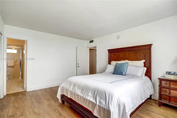 $2,200 | 3020 Marcos Drive, Unit S108, Aventura, FL 33160