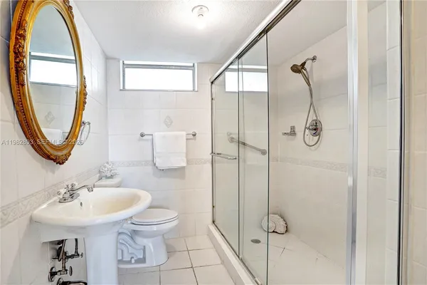 $2,200 | 3020 Marcos Drive, Unit S108, Aventura, FL 33160