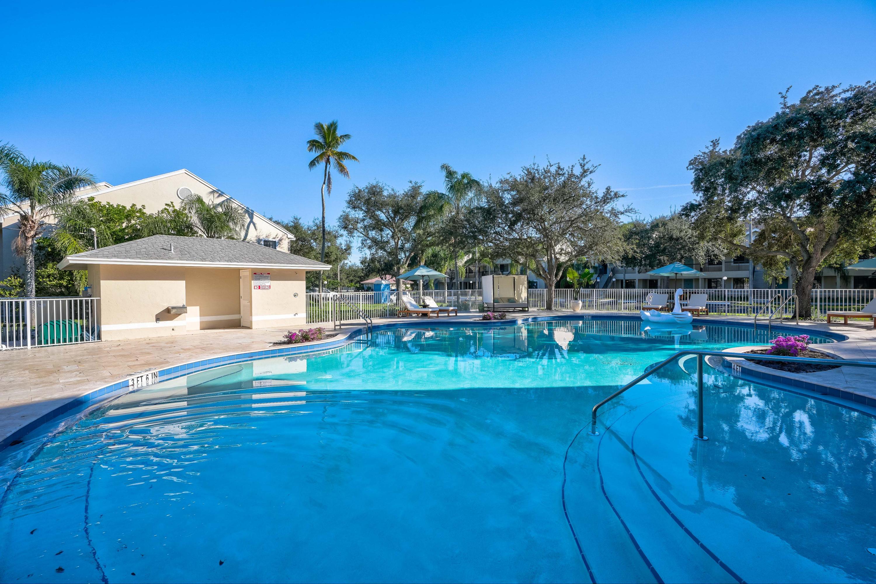 4685 Haverhill Road, Unit C1 West Palm Beach, FL 33417 - Photo 37 of 37 Pool