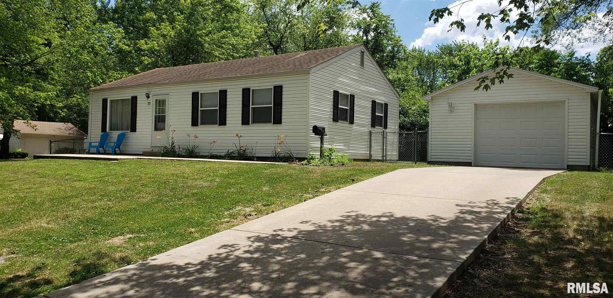 22 Windsor Road Springfield, IL 62702 - Photo 1 of 10