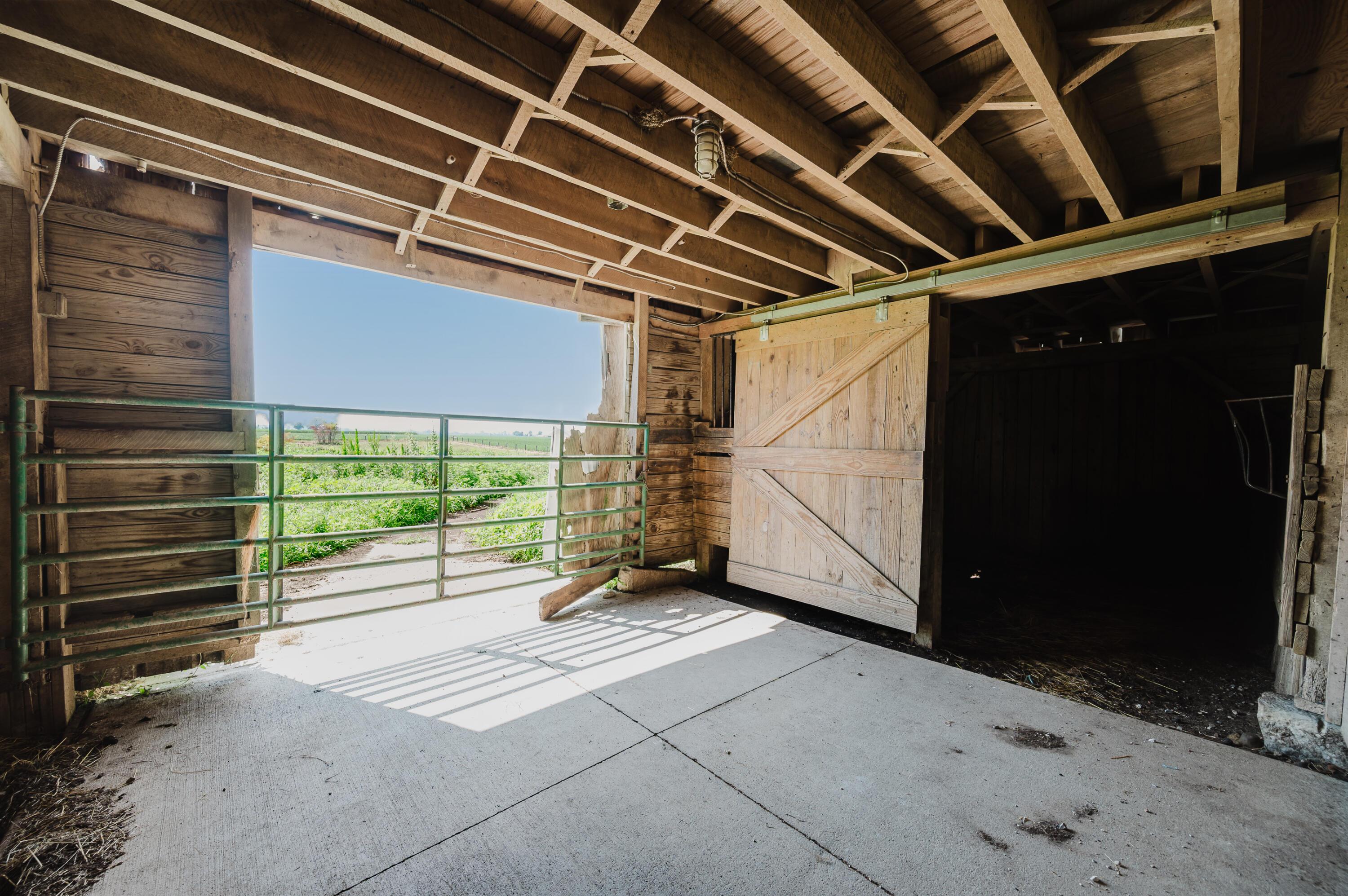 4541 Bowtown Road Delaware, OH 43015 - Photo 36 of 50 Main Barn