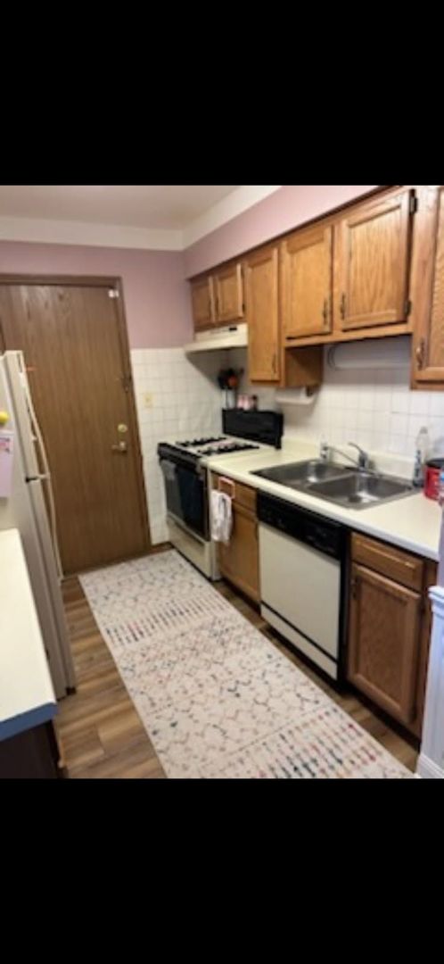 10540 Ridgeland Avenue, Unit 2 Chicago Ridge, IL 60415 - Photo 3 of 5