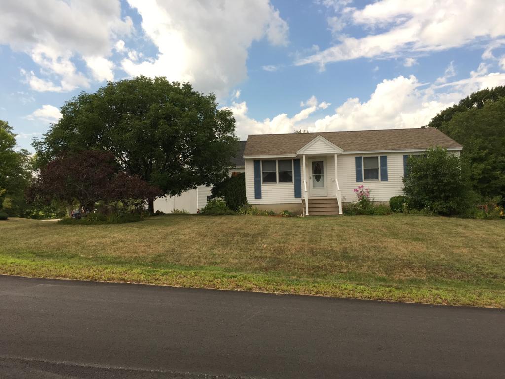 14 Ledgeview Drive Rochester, NH 03839 - Photo 1 of 35