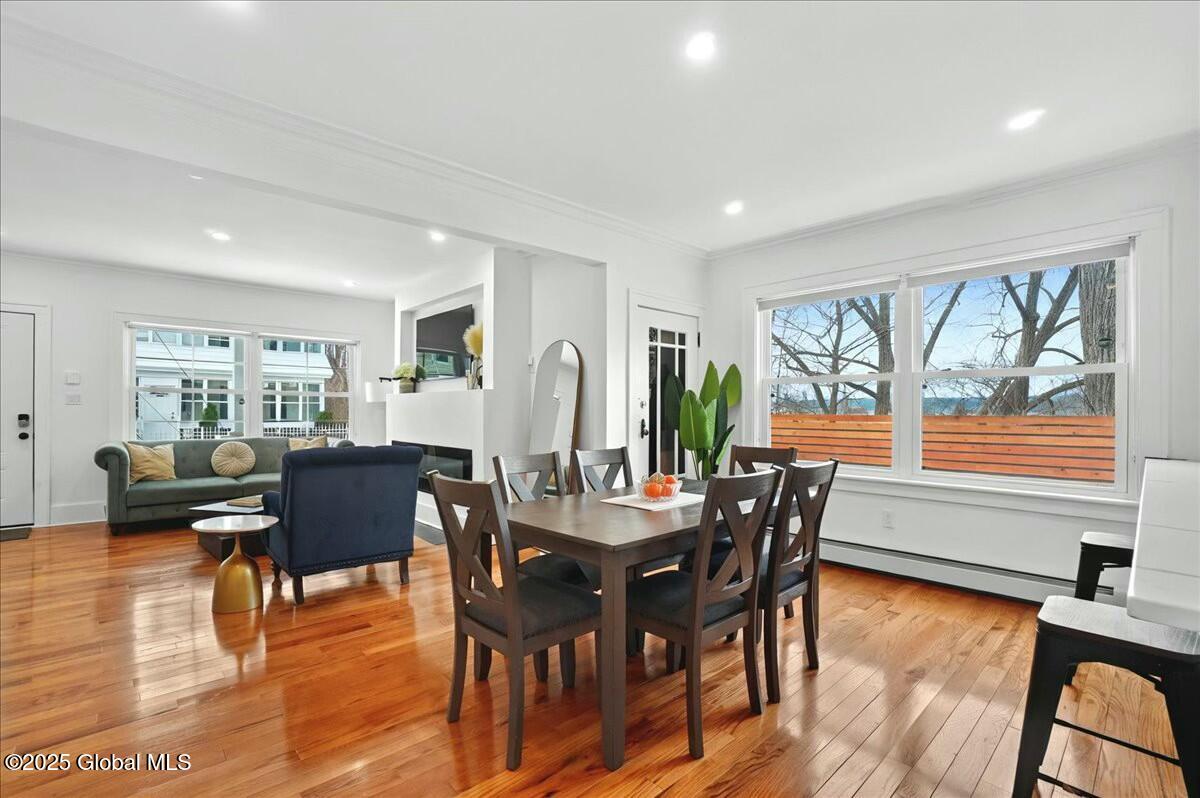 701 Vale Place Schenectady, NY 12308 - Photo 21 of 43 tempImage1LQJvJ