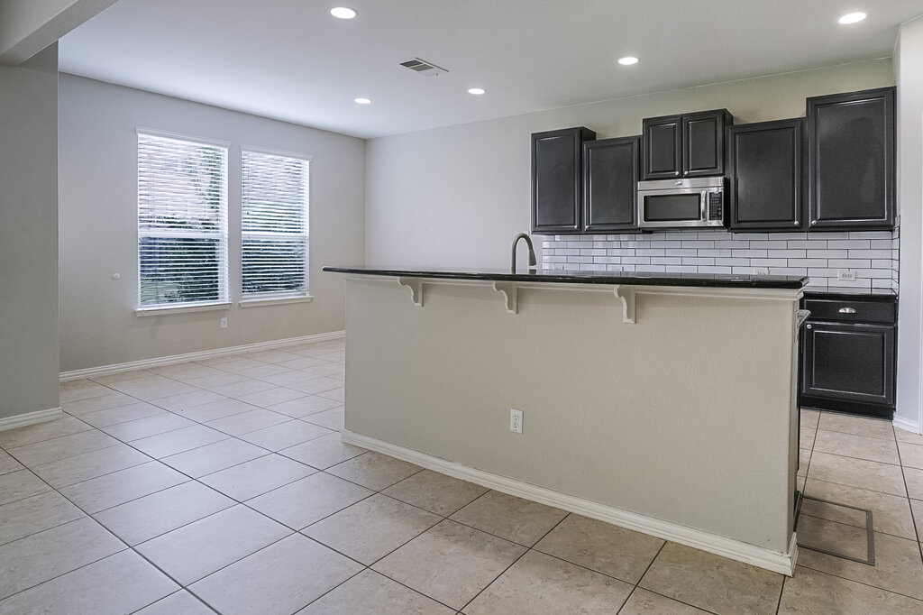 9925 Wading Pool Path Austin, TX 78748 - Photo 3 of 18