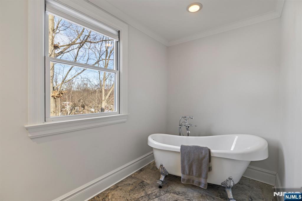 69 Woodland Road Montvale, NJ 07645 - Photo 31 of 50