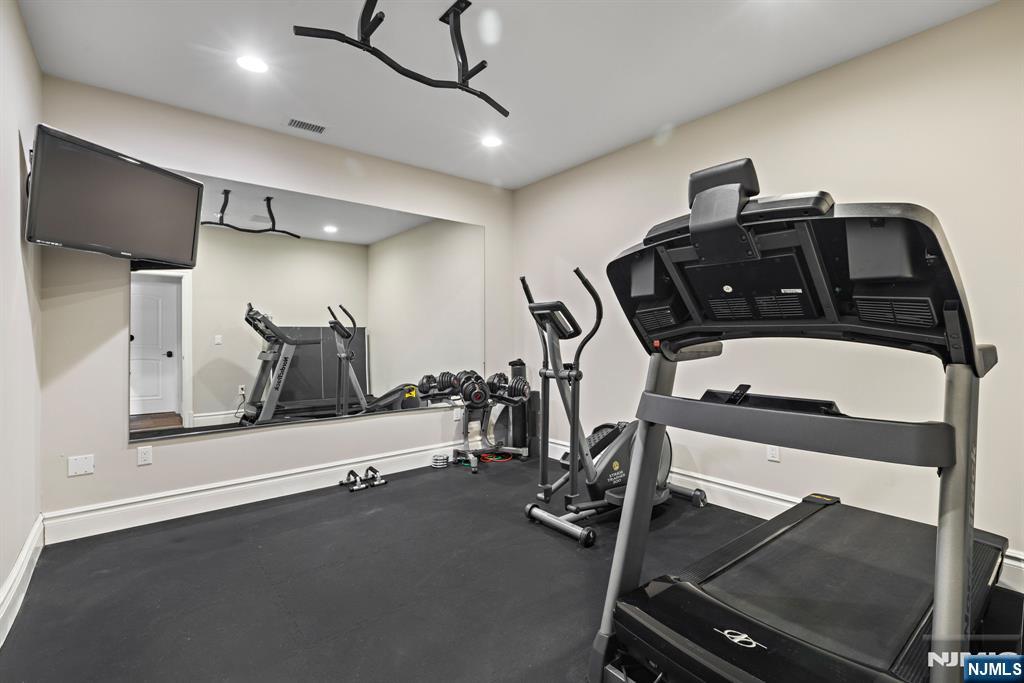 69 Woodland Road Montvale, NJ 07645 - Photo 45 of 50