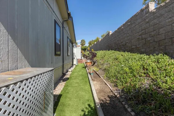 $290,000 | 3535 Linda Vista Drive, Unit 59, San Marcos, CA 92078