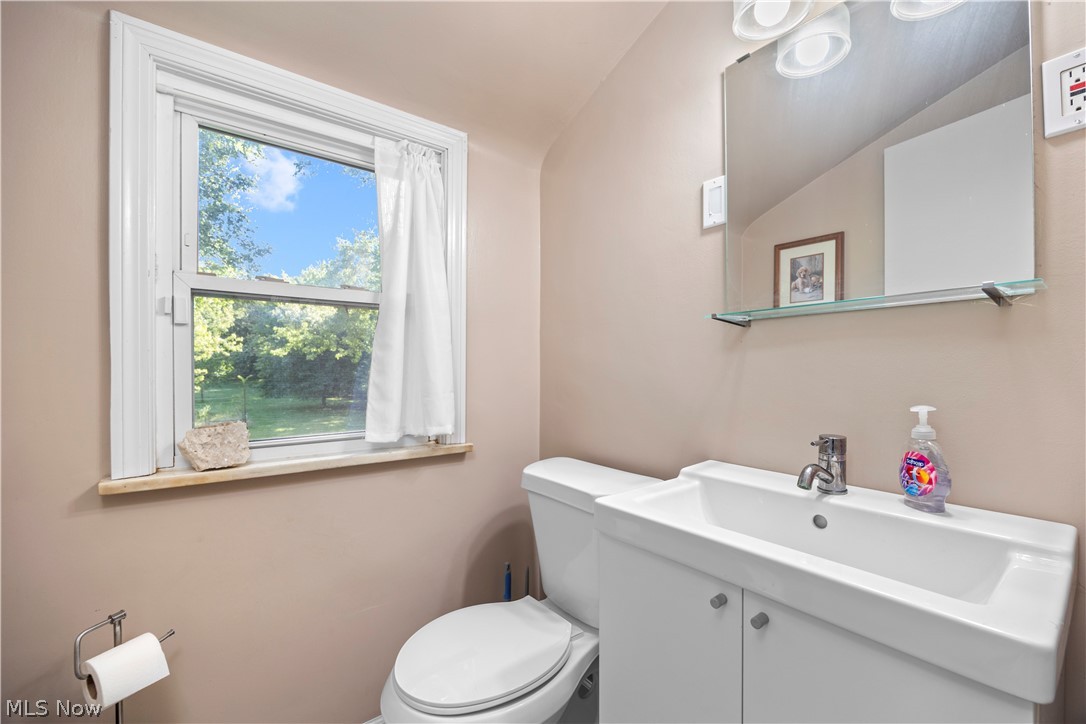 4480 Ammon Road South Euclid, OH 44143 - Photo 23 of 43 Gallery Image 23