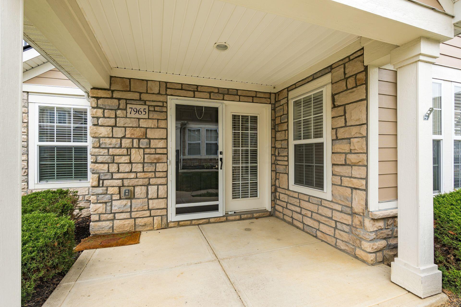 7965 Ravine Run Lane Columbus, OH 43235 - Photo 2 of 31 Front Entry