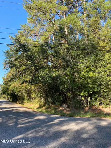 $310,000 | Elm Street, Picayune, MS 39466
