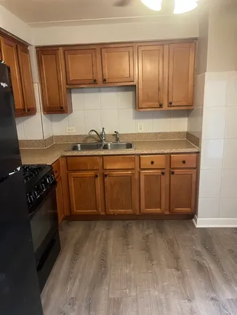 $1,600 | 10917 South Lloyd Drive, Unit 7, Worth, IL 60482