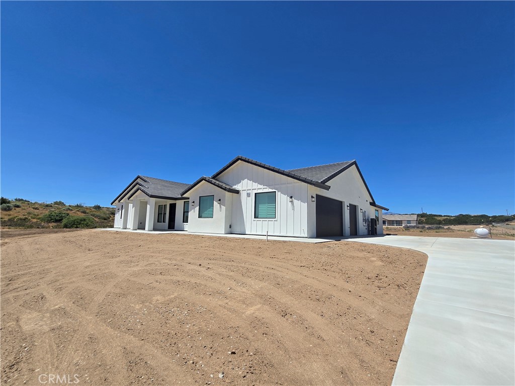 6224 Outpost Road Oak Hills, CA 92344 - Photo 5 of 58